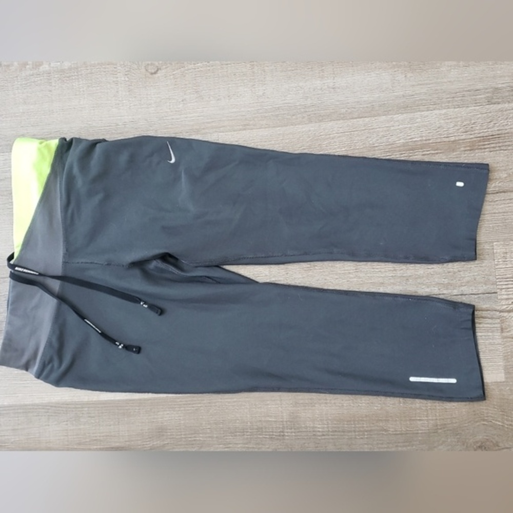 Nike Dri F it crop running leggings size small